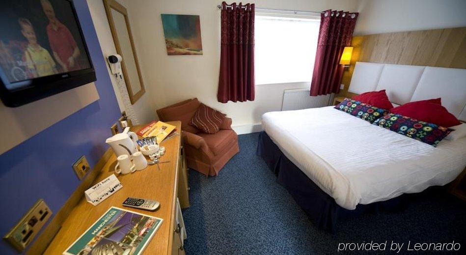 Altrincham Lodge Номер фото