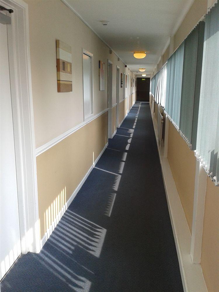 Altrincham Lodge Экстерьер фото